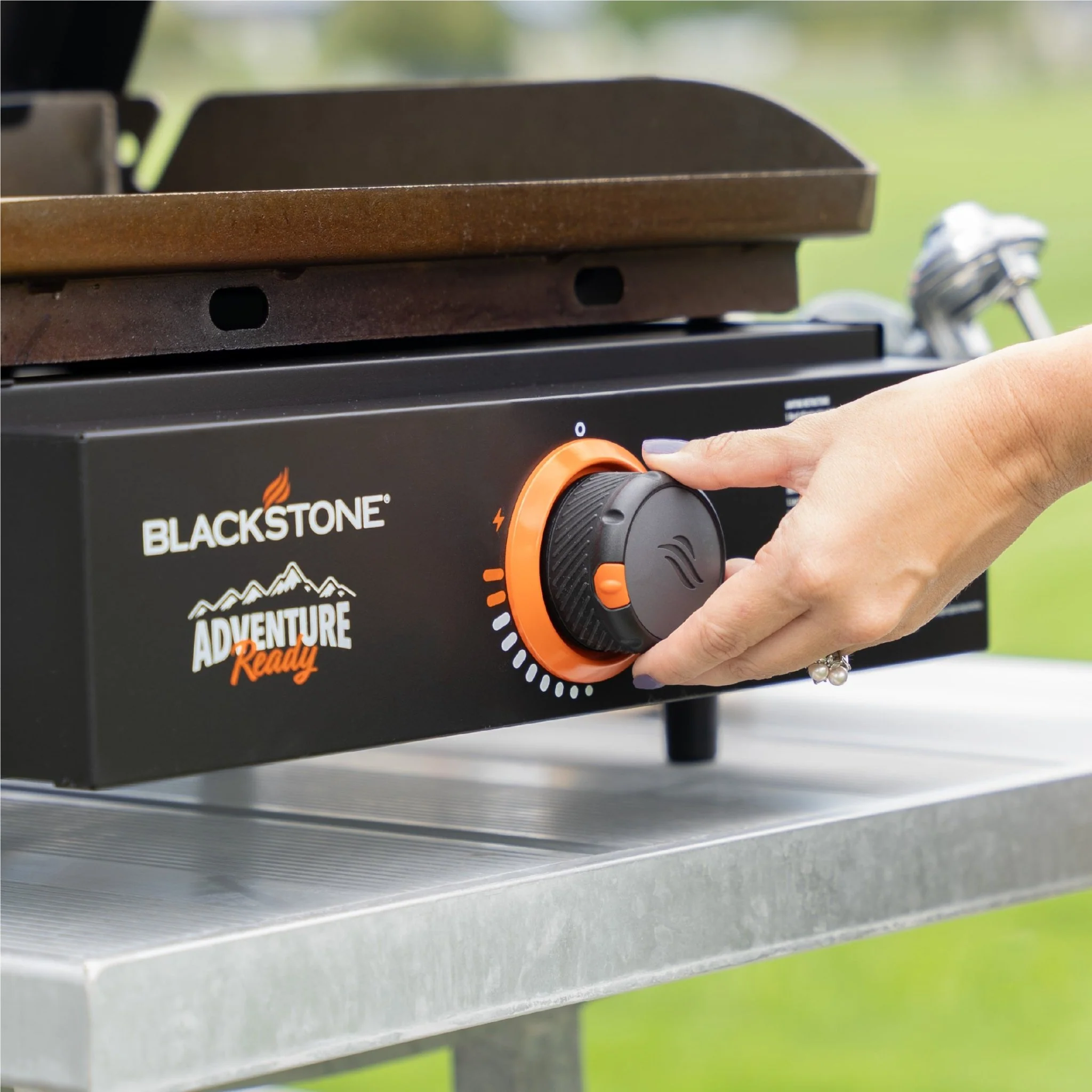 17" Tabletop Griddle with Hard Cover - Image 5