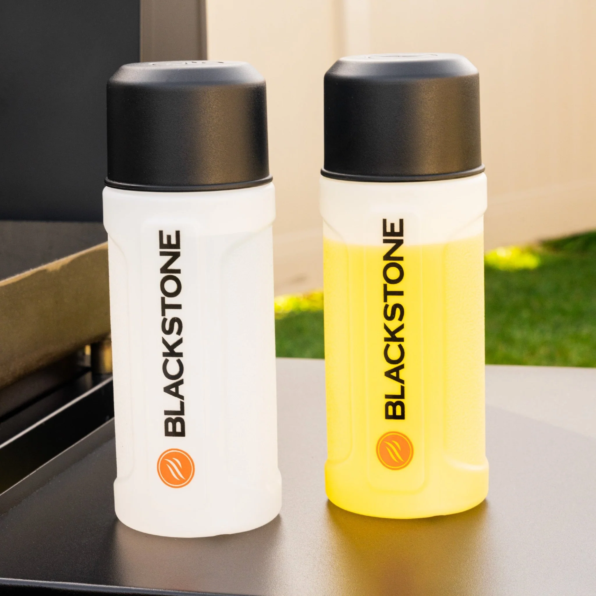 20oz Squeeze Bottles (2pk) - Image 2