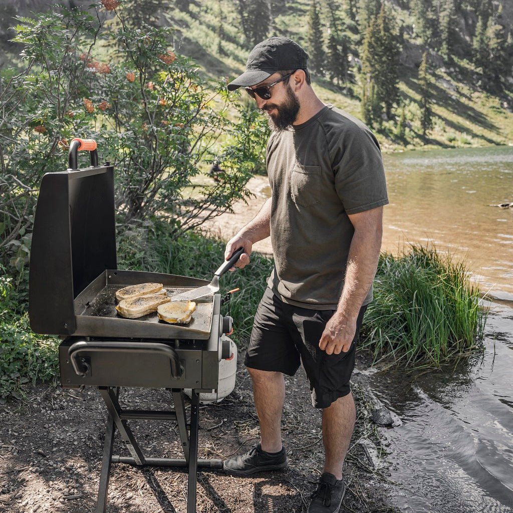 On The Go 22" Griddle with Flexfold Legs - Image 9