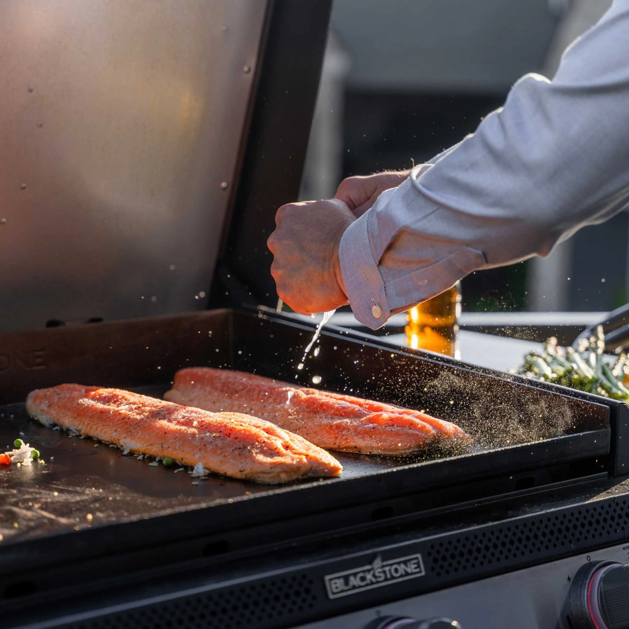 28" Deep Kitchen Griddle in Stainless Steel w/Hood - Image 8