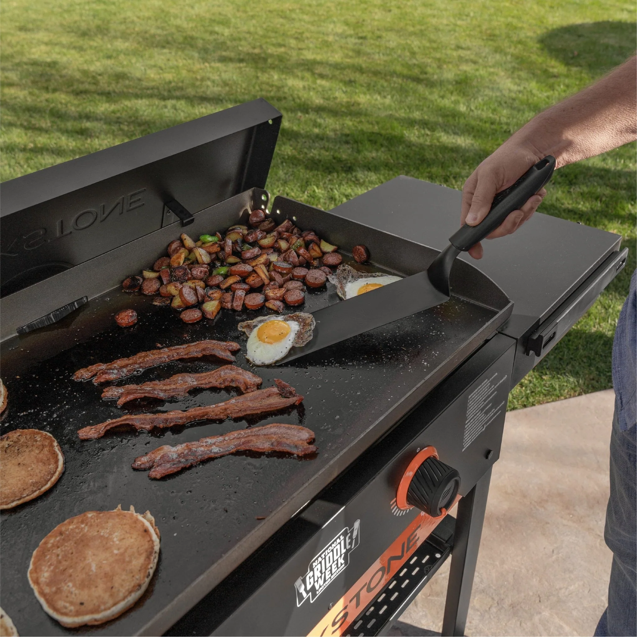 National Griddle Week 28" Griddle Bundle - Image 11