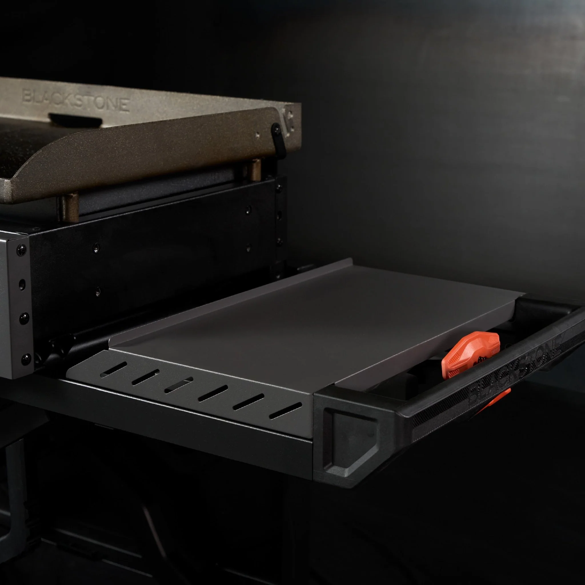 28" Griddle with Flexfold™ Legs - Image 6