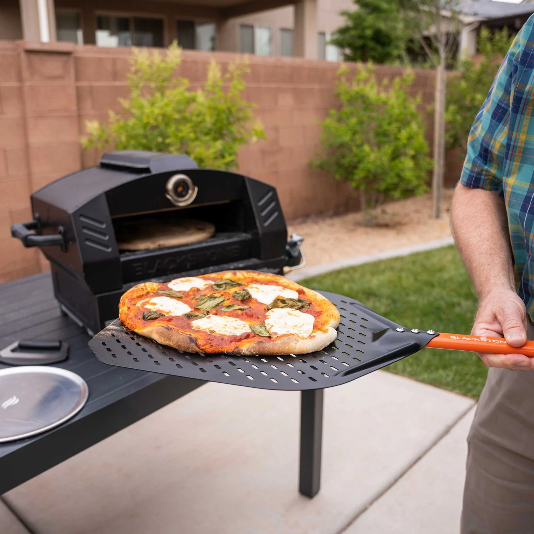 Perforated Aluminum Pizza Peel - Image 5