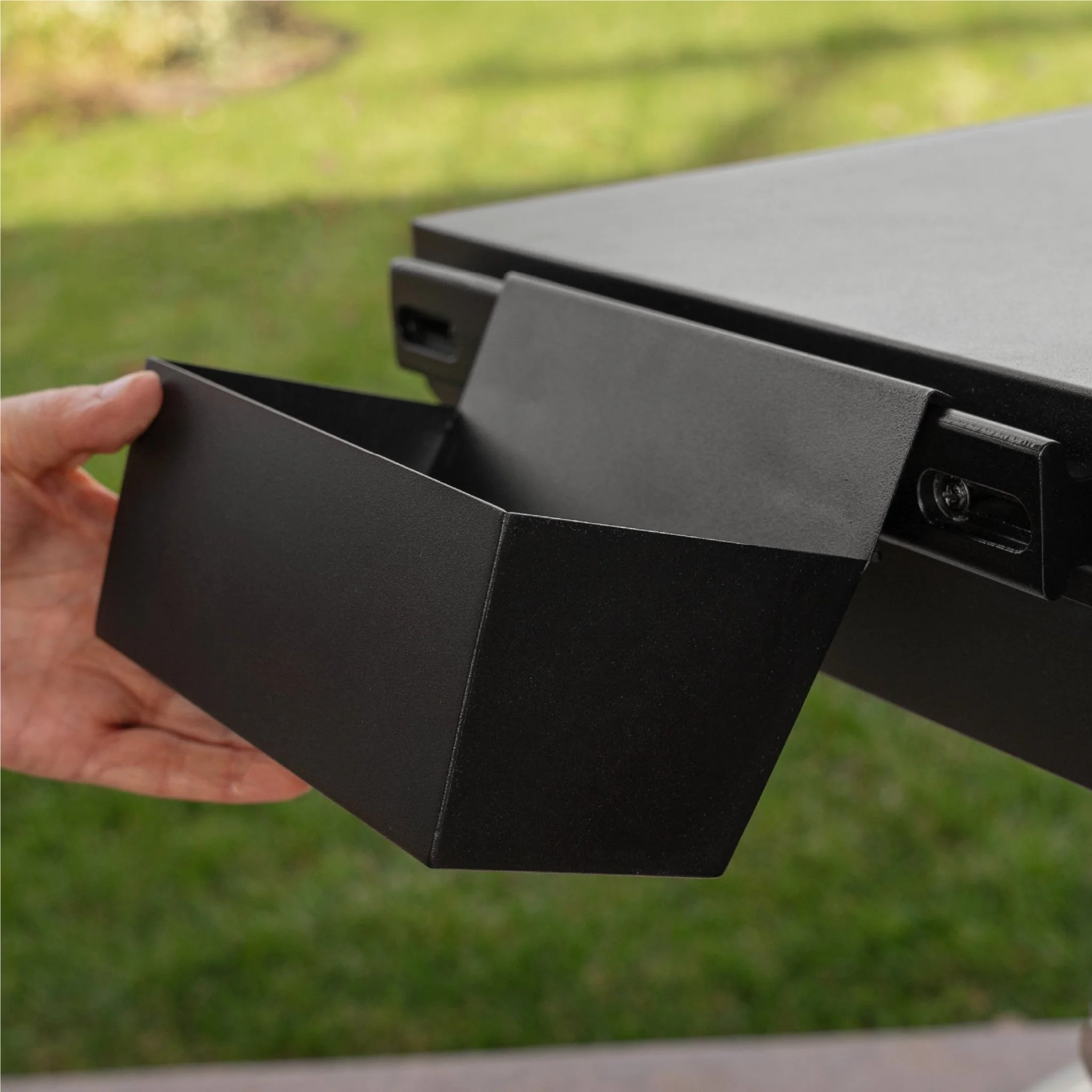 Exclusive - 28" Griddle with Hard Cover Bundle - Image 9
