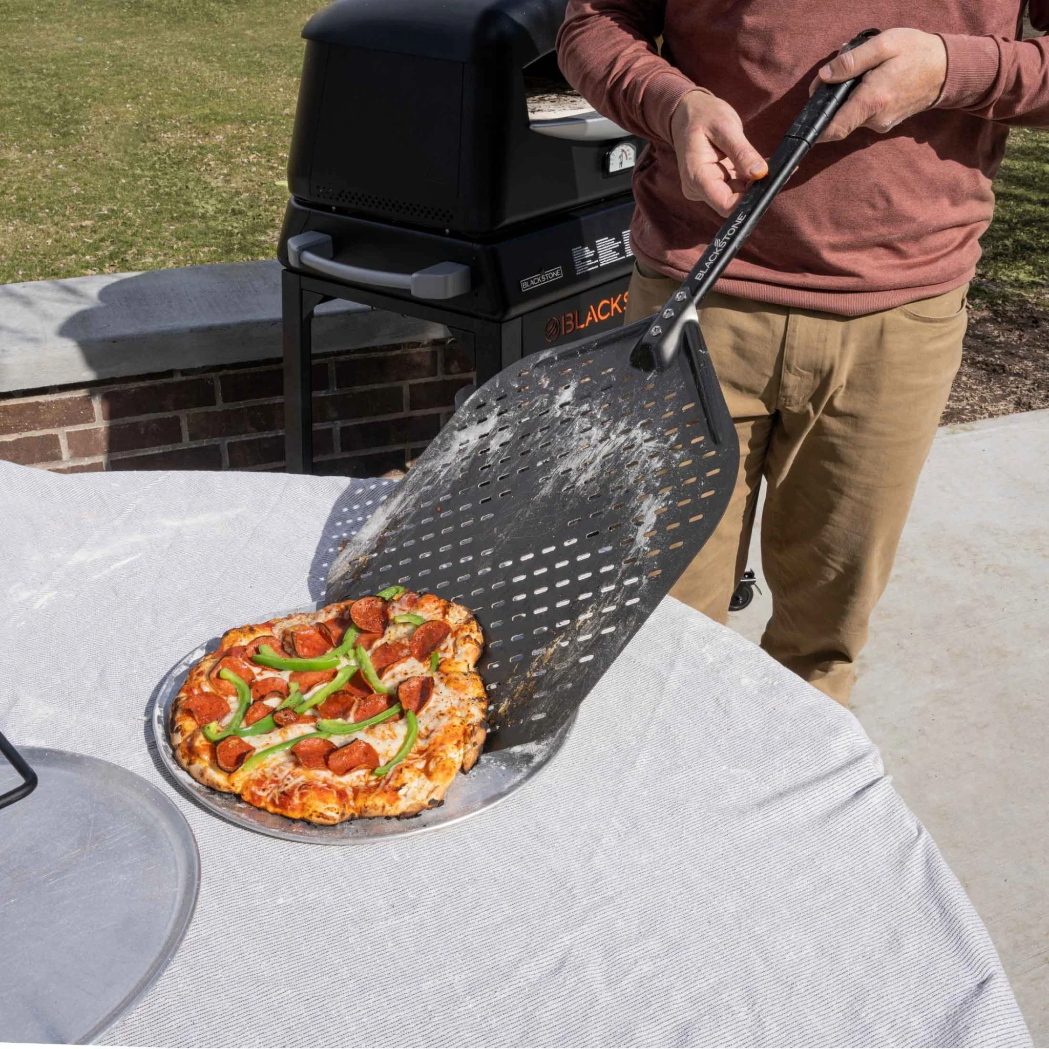 Perforated Aluminum Pizza Peel - Image 5