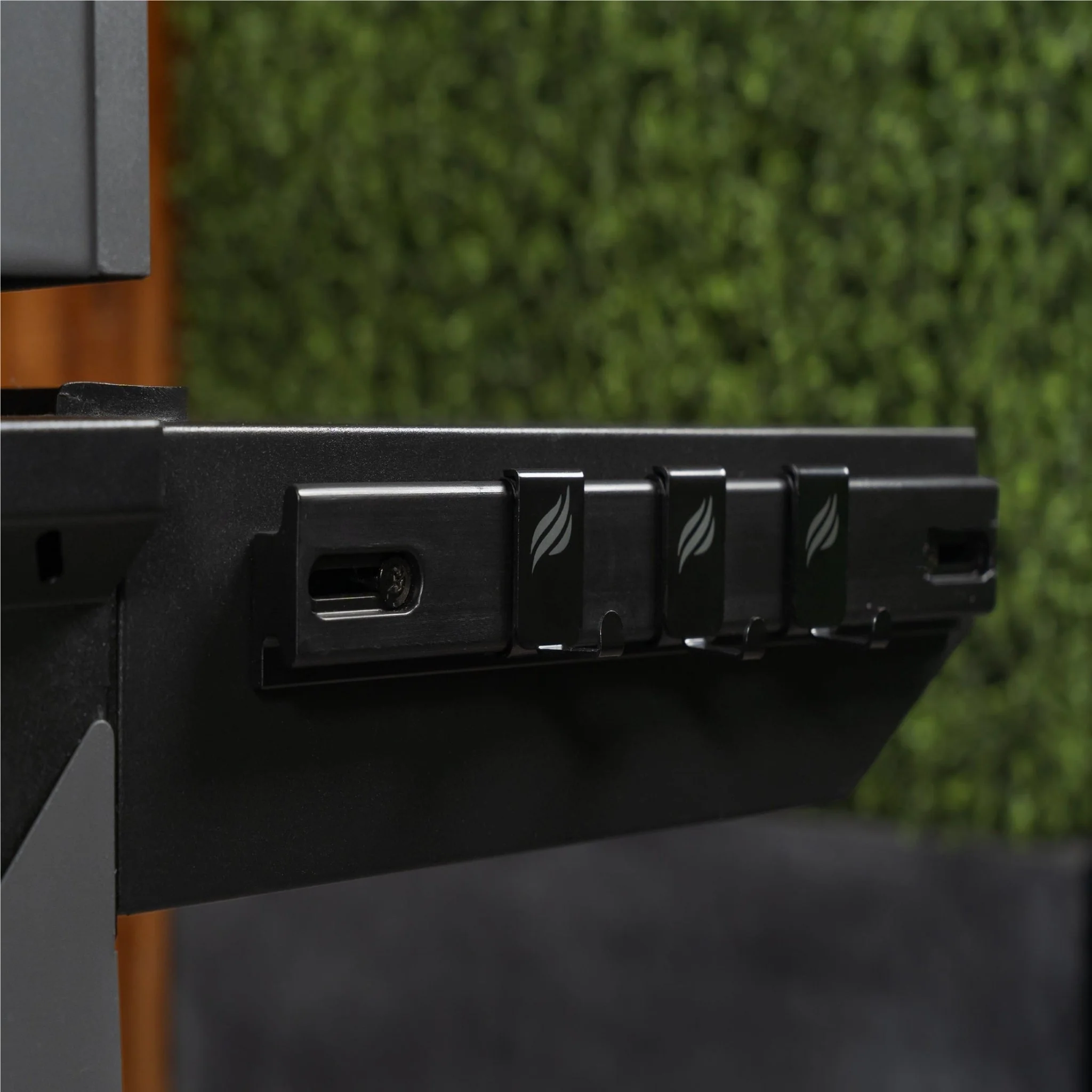 Grease Gate and Tool Hooks - Image 5