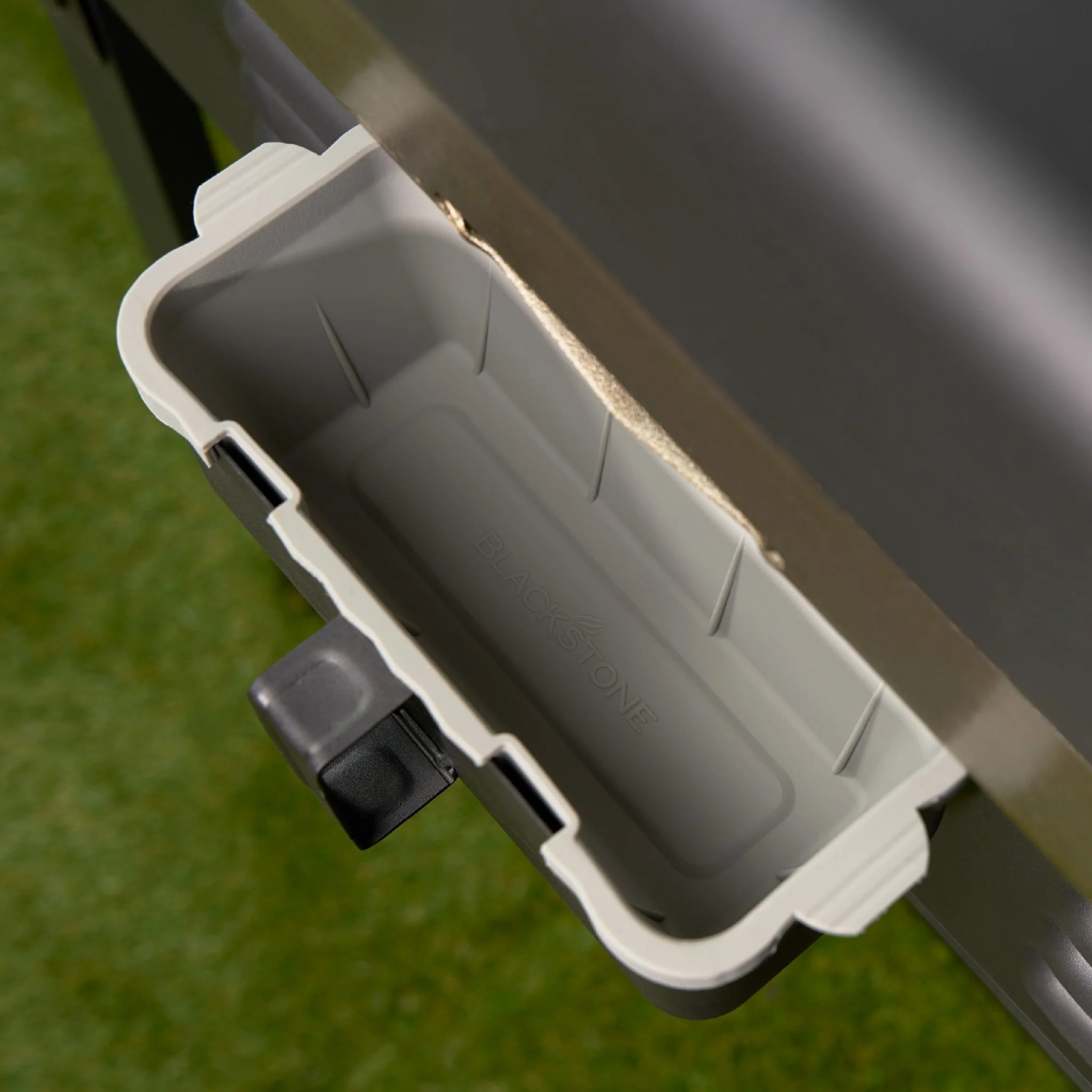 Silicone Rear Grease Cup Liners - Image 4